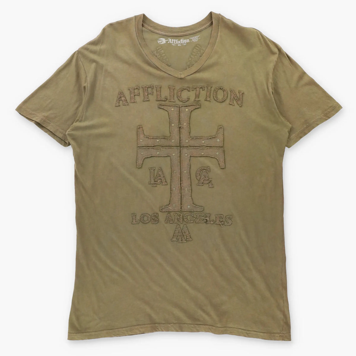 AFFLICTION 'Cut Series' Studded Cross & Wings Patch USA Made Khaki Green V-Neck Y2K Tee (XL TALL)