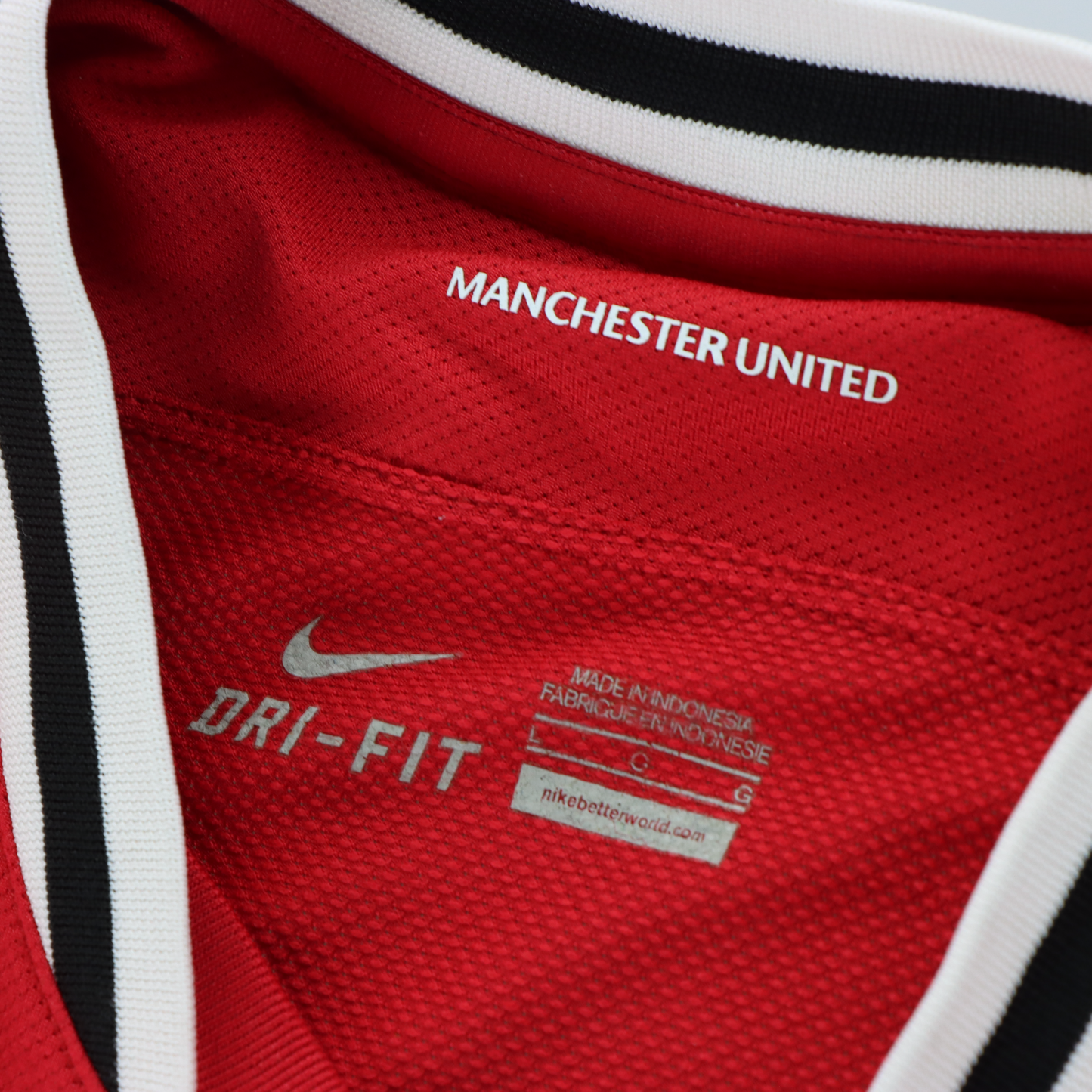 NIKE Manchester United 2011/2012 Home Embroidered Swoosh Logo Red Jersey (L)