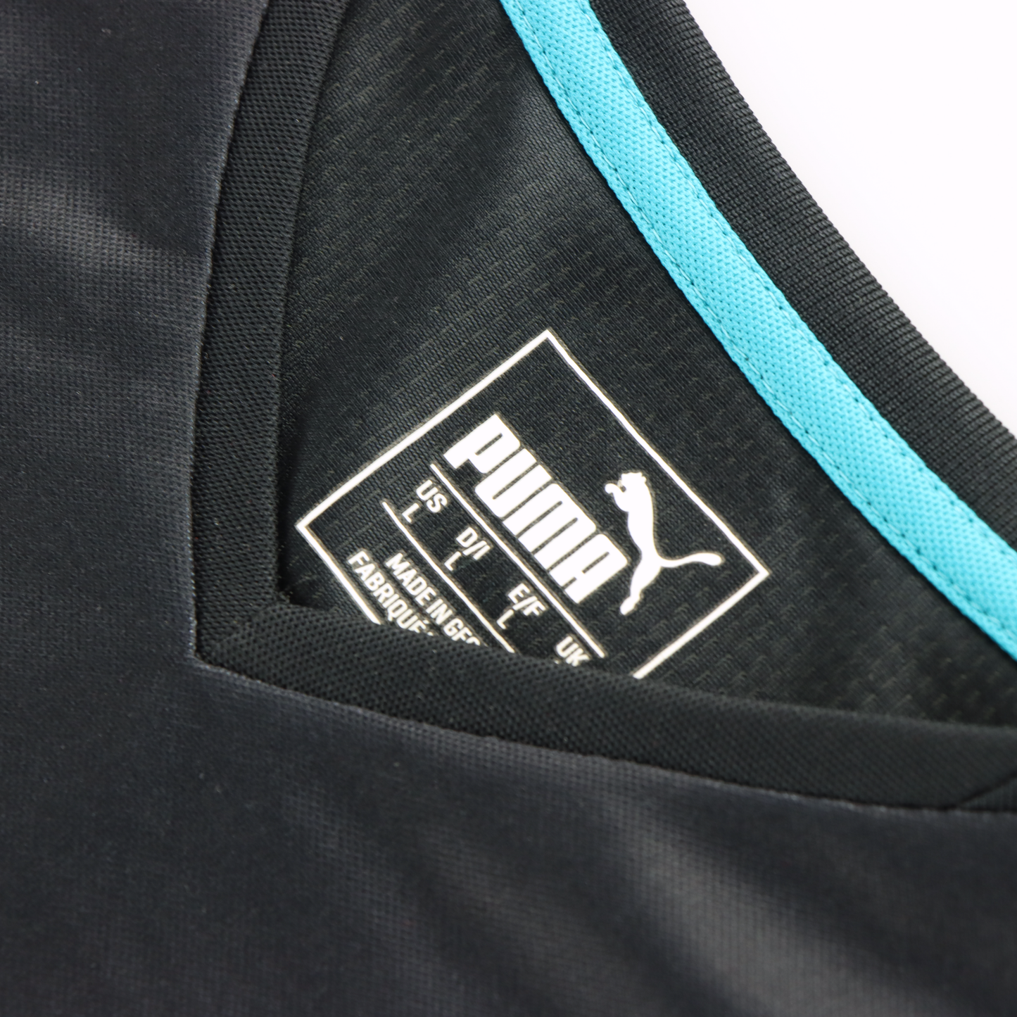 PUMA Arsenal 2015/2016 Third Kit Embroidered Logo Black Soccer Jersey (L)