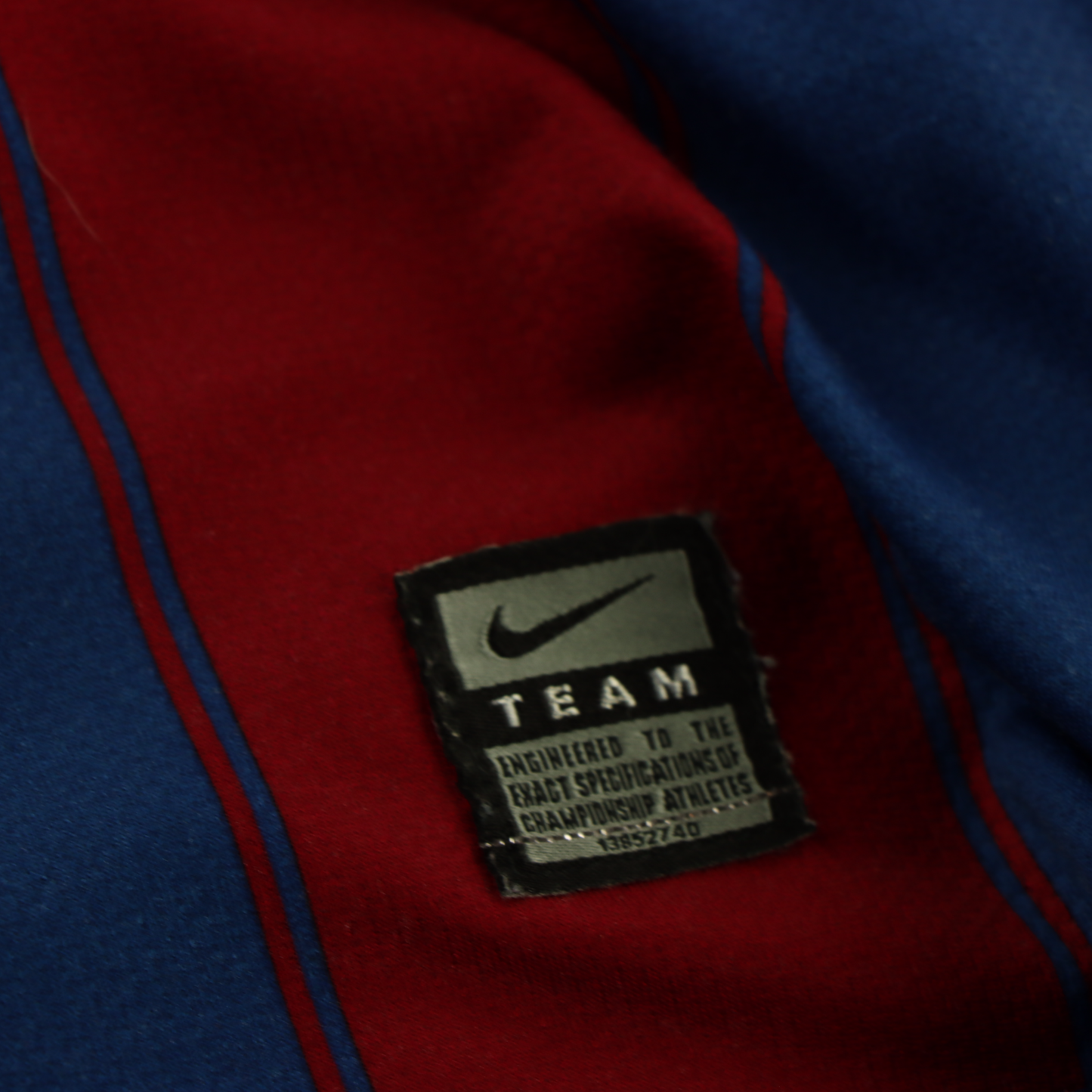 NIKE Barcelona 2009/2010 Home Embroidered Logo Soccer Jersey (M)
