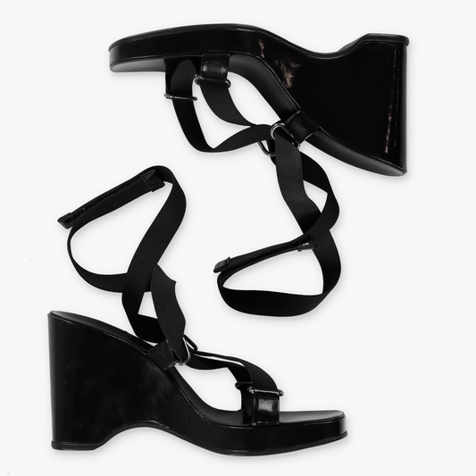 GUCCI Patent Leather Italian Made Black Adjustable Nylon Strap Wedges (8)