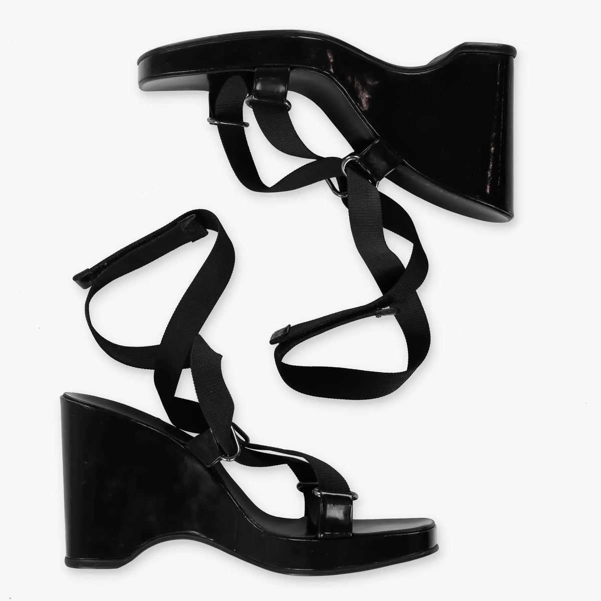 GUCCI Patent Leather Italian Made Black Adjustable Nylon Strap Wedges (8) Vintage Sole Melbourne