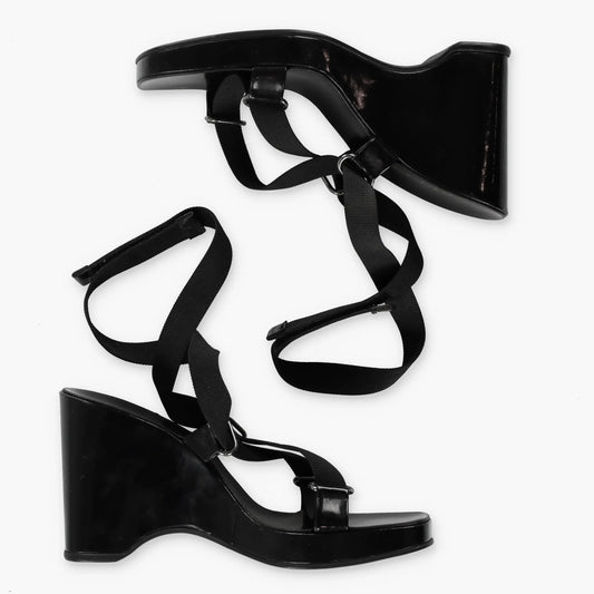 GUCCI Patent Leather Italian Made Black Adjustable Nylon Strap Wedges (8) Vintage Sole Melbourne