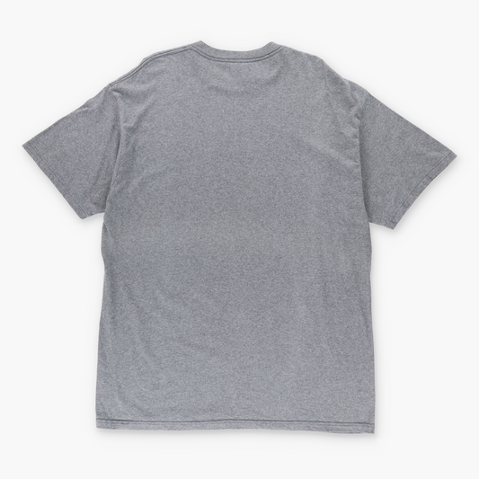 Vintage NIKE Centre Swoosh Spell Out Grey & Red T-Shirt (L) Vintage Sole Melbourne