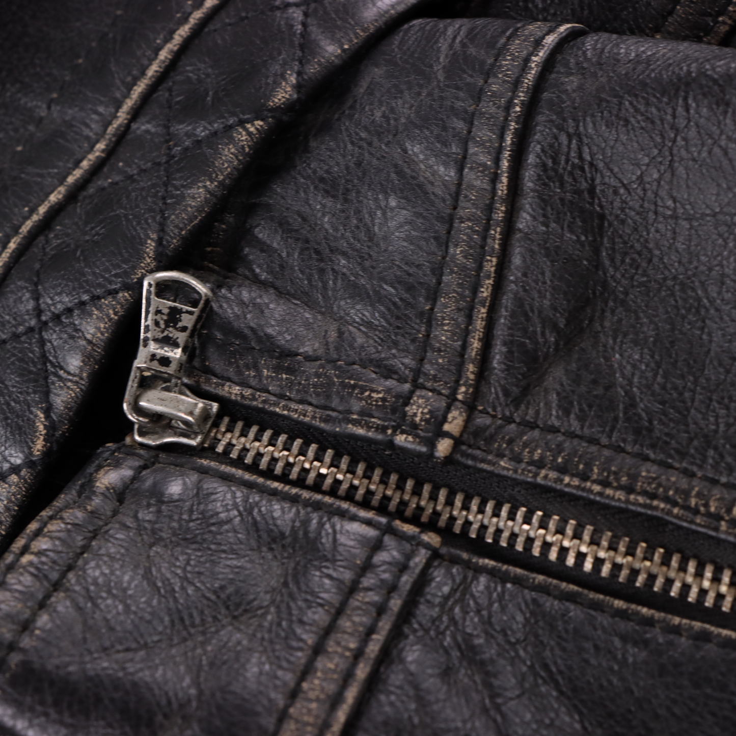 AFFLICTION Y2K Hand Numbered Cross Buckle Leather Motorcycle Jacket (XL)