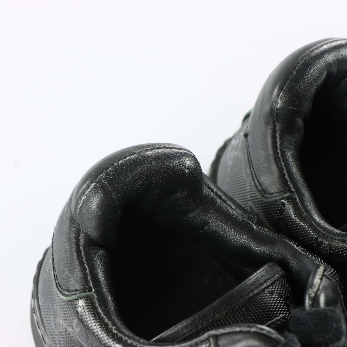 GUCCI Black GG IMPRIME Italian Made Low Top Sneakers (7.5)