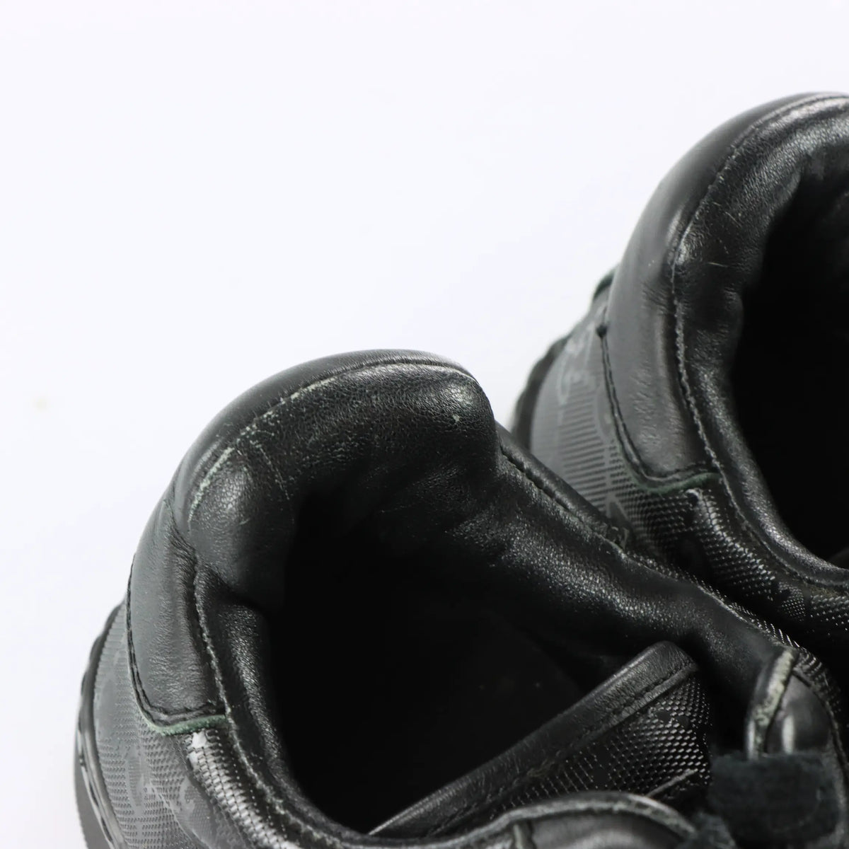 GUCCI Black GG IMPRIME Italian Made Low Top Sneakers (7.5) Vintage Sole Melbourne