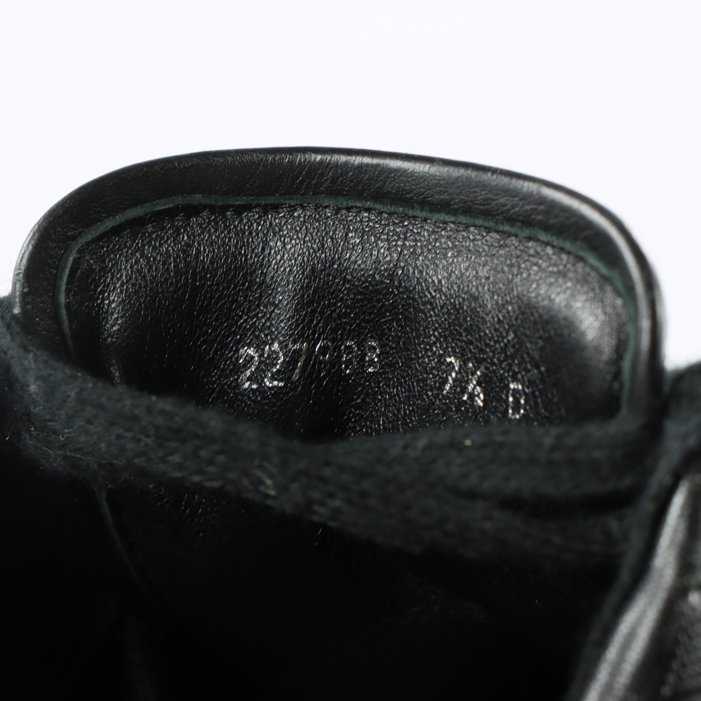 GUCCI Black GG IMPRIME Italian Made Low Top Sneakers (7.5)