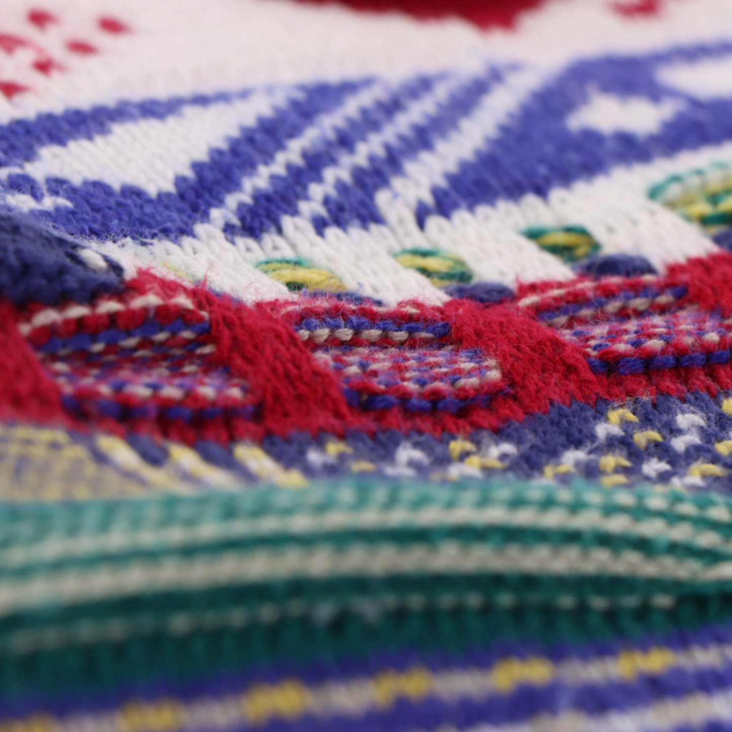 COTTON TRADERS Coogi Style Multicoloured Knit Sweater (M-L)