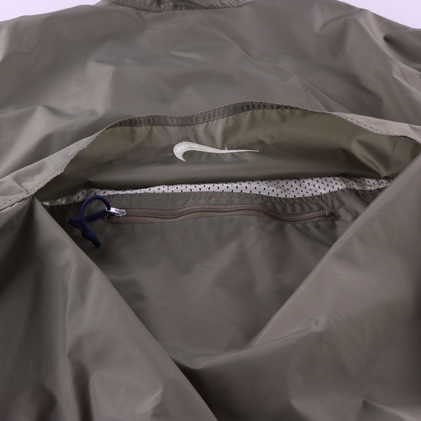 NIKE Green & Silver Embroidered Swoosh Logo Hidden Back Pocket Windbreaker Jacket (XL)