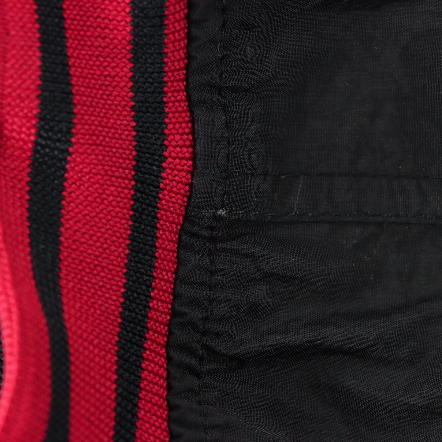 NIKE Embroidered Swoosh Red & Black Windbreaker Sweatshirt (XXL)
