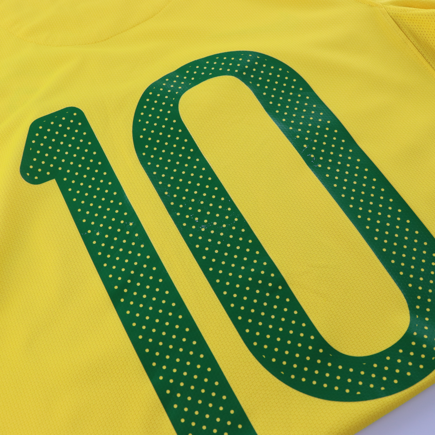 NIKE Brazil 2010-11 Home Soccer 'Dri-Fit' Jersey Brazilian Made (S)