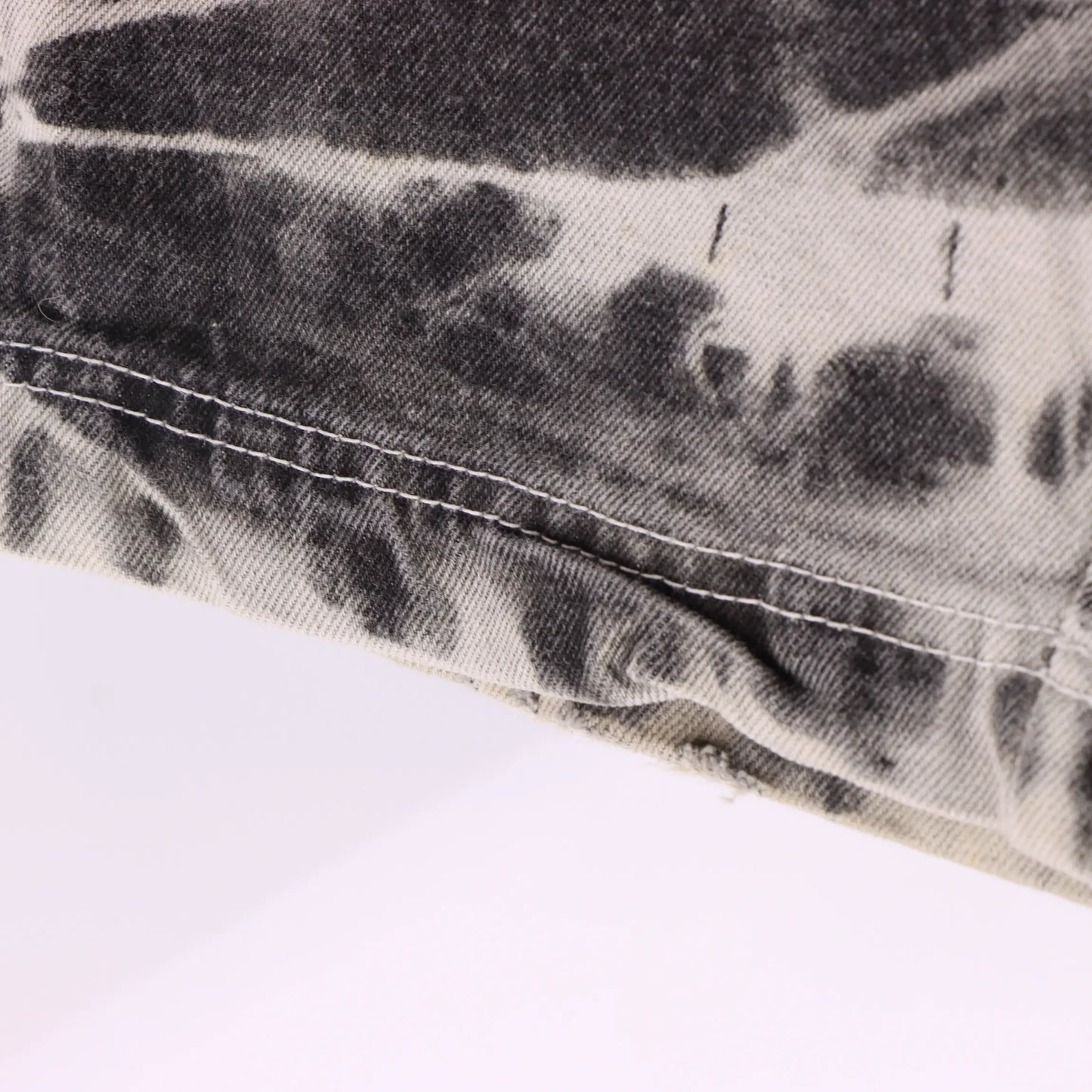 FUBU Embroidered Logo Acid Wash Red & Grey Denim Jeans (34) Vintage Sole Melbourne