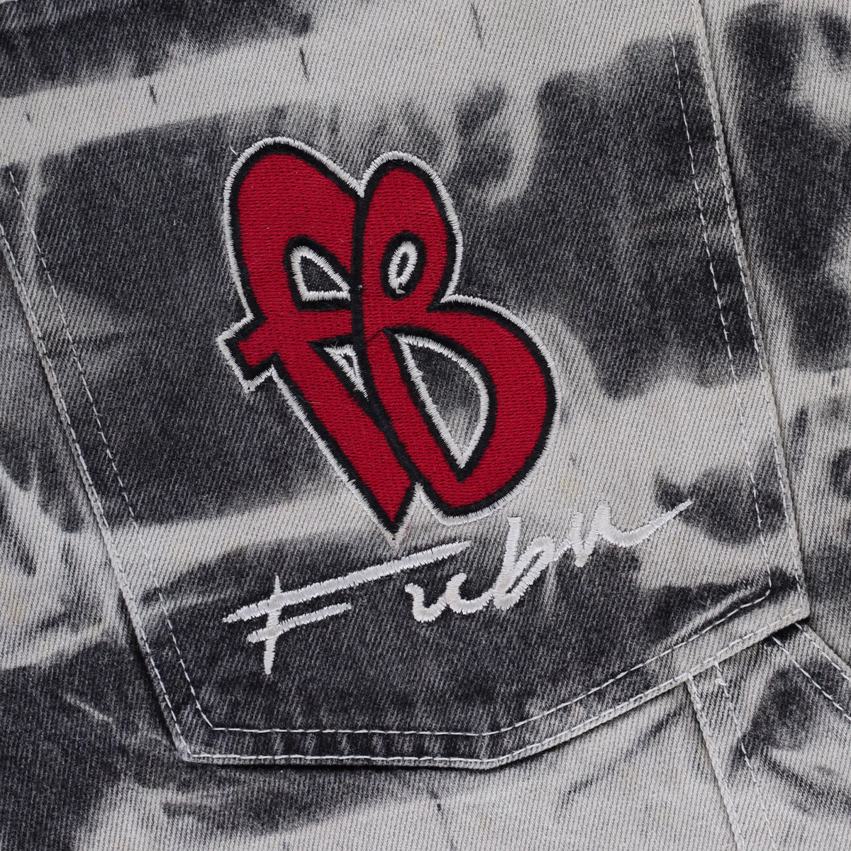 FUBU Embroidered Logo Acid Wash Red & Grey Denim Jeans (34) Vintage Sole Melbourne