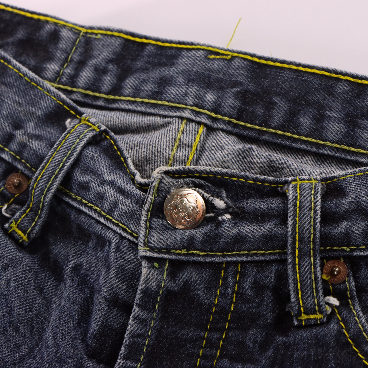 EVISU Dragon Print Yellow Stitch Denim Jeans (30 x 34)