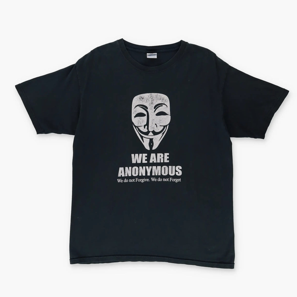 ANONYMOUS Y2K 'We Do Not Forgive' Hacker Vendetta Black & White T Shirt (L) - Vintage Sole Melbourne