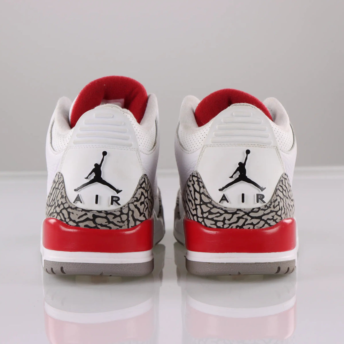 AIR JORDAN 3 Retro 'Hall of Fame' Sneakers (10) Vintage Sole Melbourne