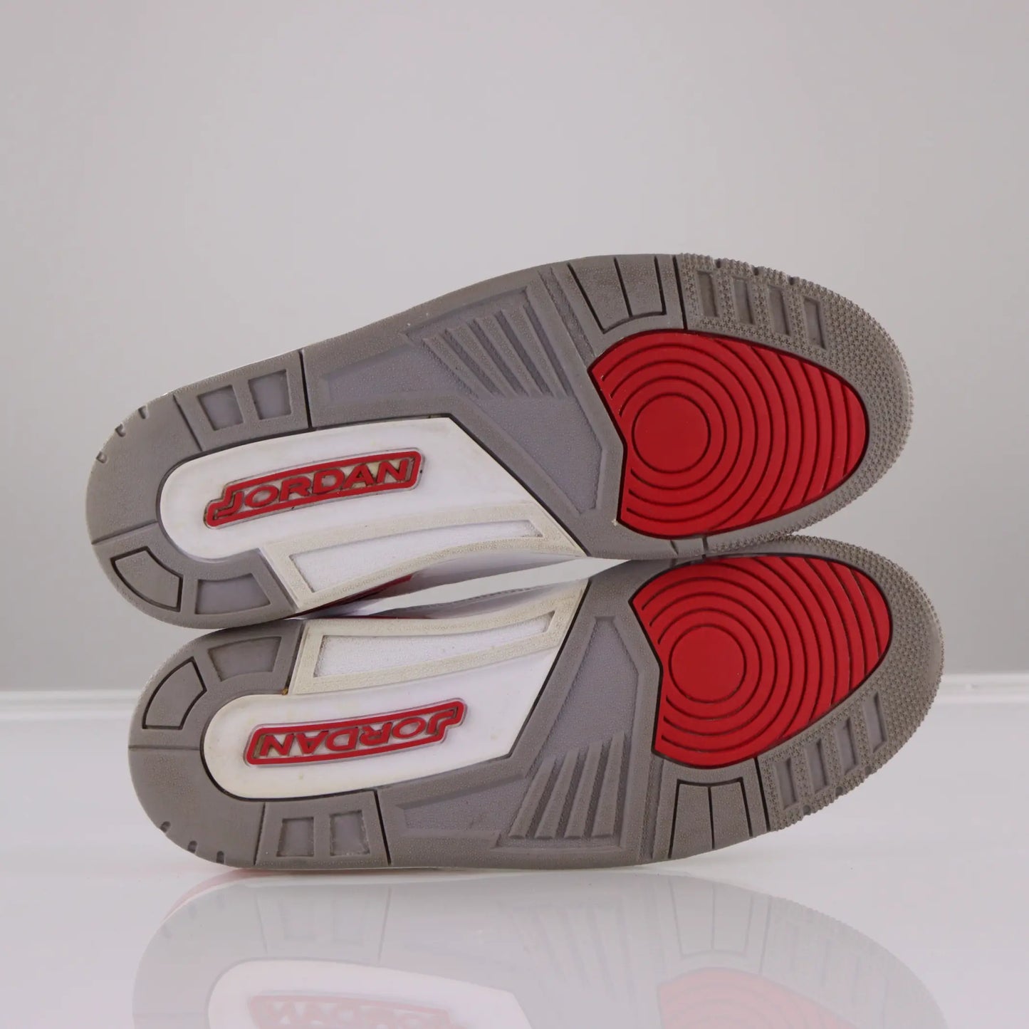 AIR JORDAN 3 Retro 'Hall of Fame' Sneakers (10) Vintage Sole Melbourne