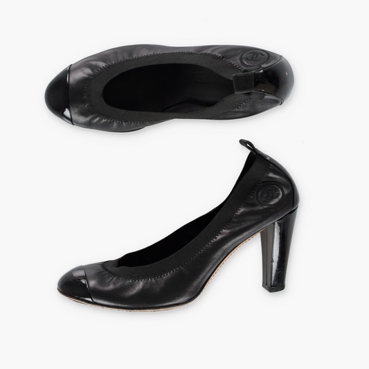 CHANEL 'Stretch Spirit' Black Leather Elastic Ballerina Heels (38.5)