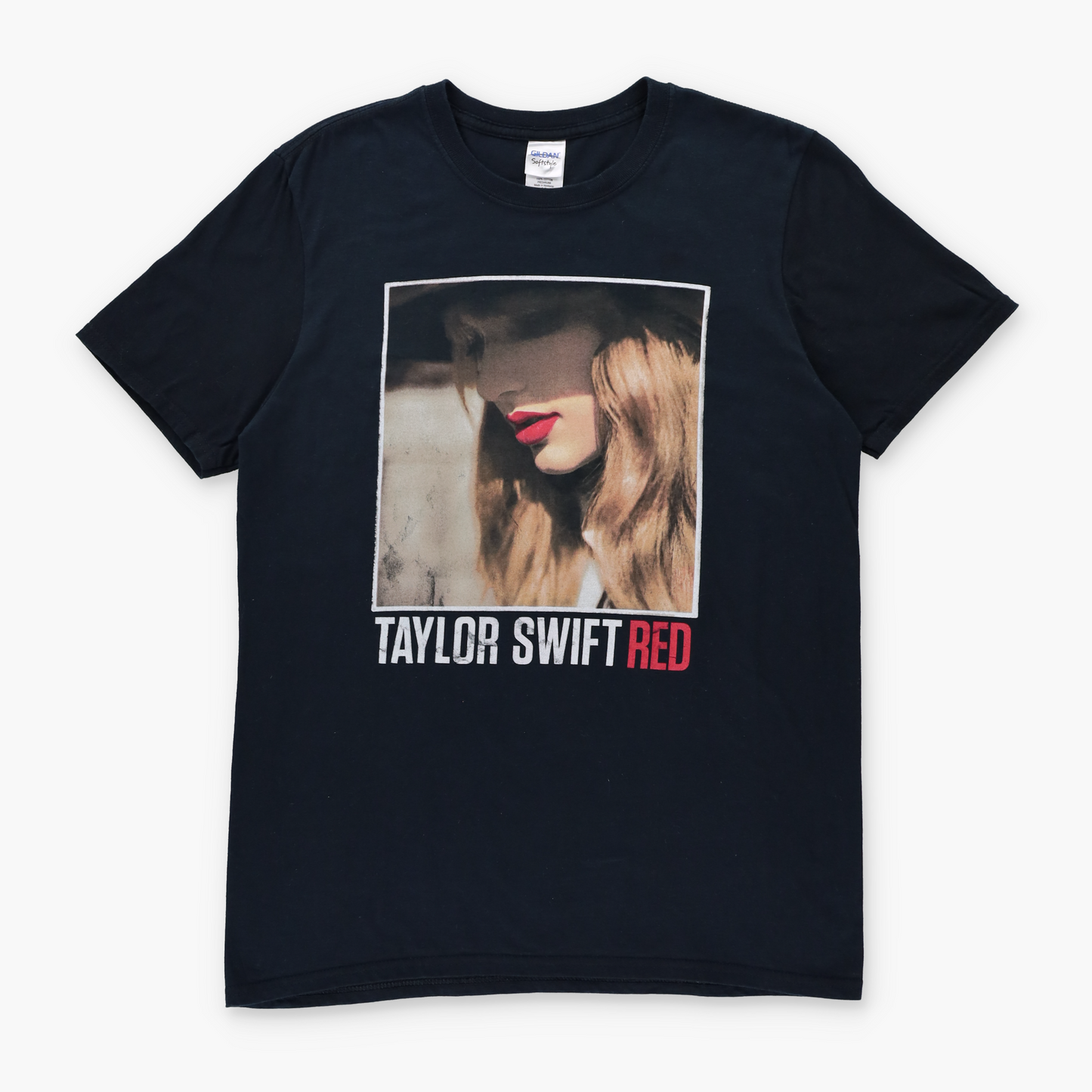 Taylor Swift 'Red' Tour 2013 GILDAN T-Shirt (M)