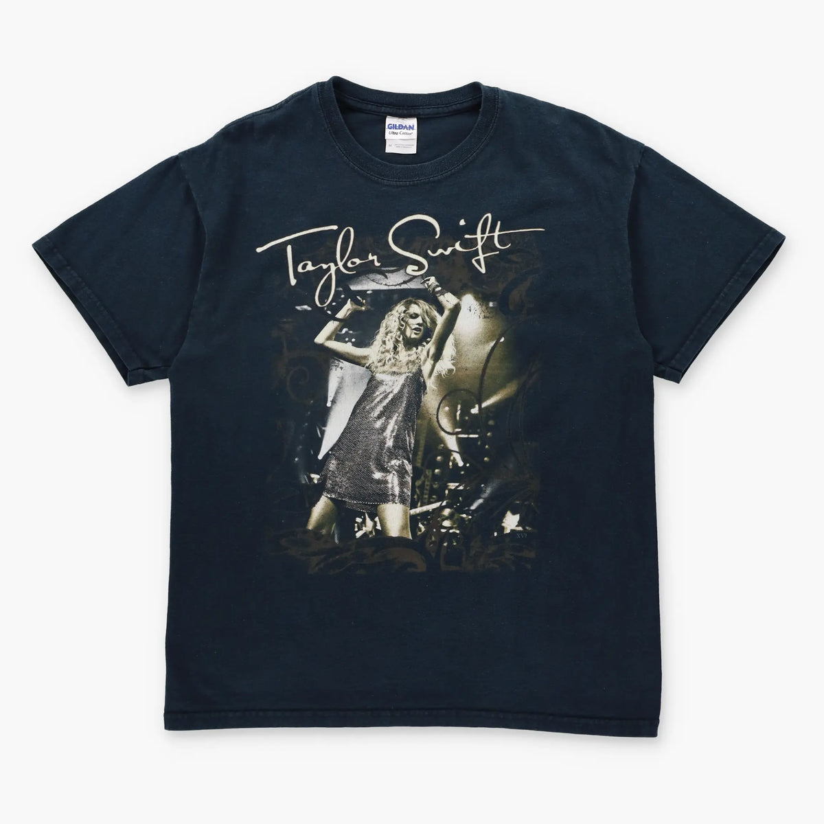 Taylor Swift 'Fearless' Tour Double Sided GILDAN Music Tee (M) Vintage Sole Melbourne