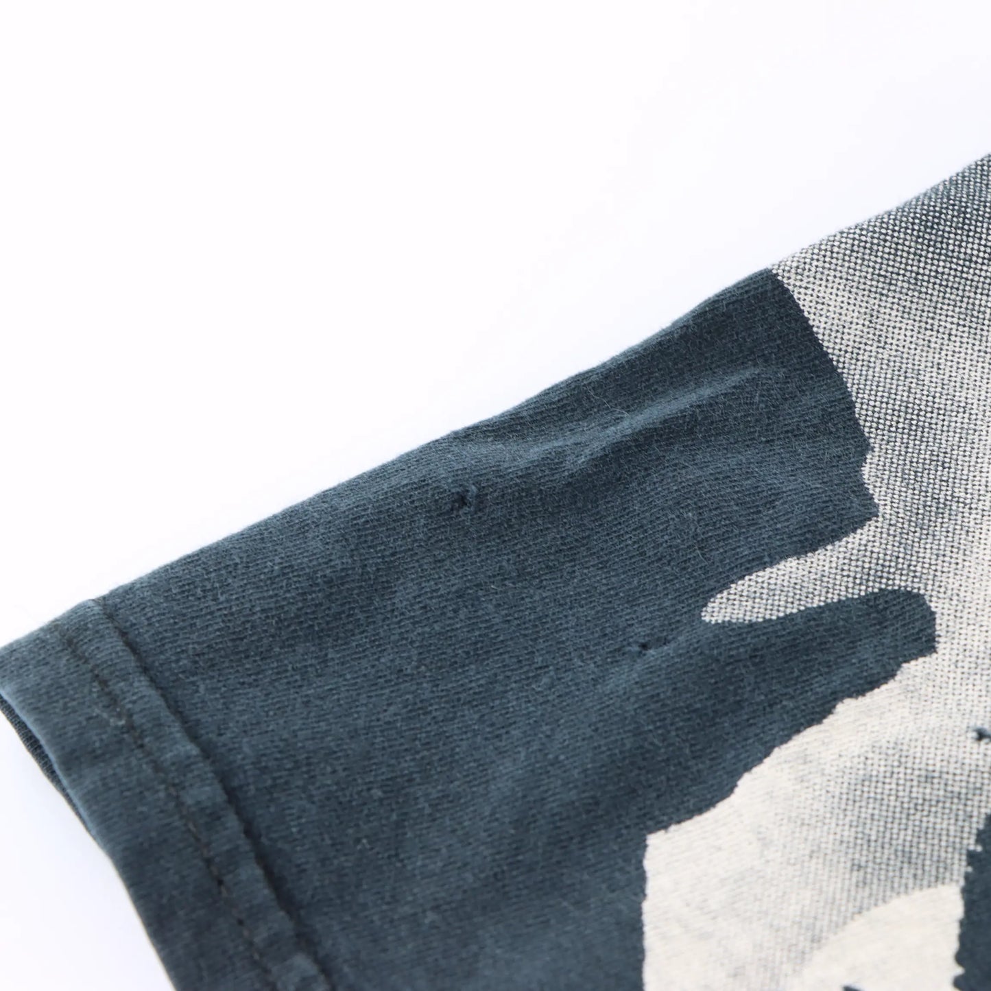 Native American Headdress Skull All Over Print FRUIT OF THE LOOM Black T-Shirt (M) Vintage Sole Melbourne
