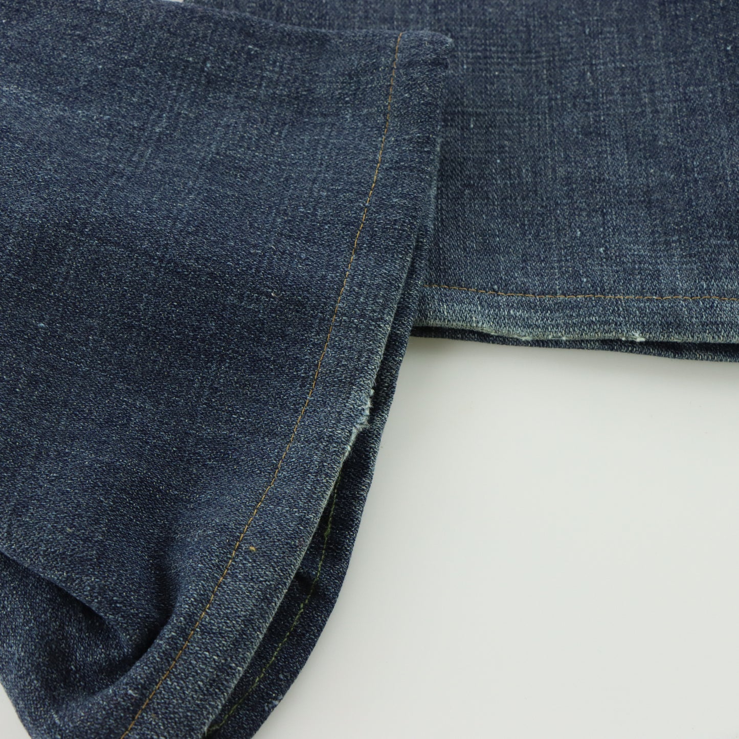 TRUE RELIGION Blue Denim Embroidered Horseshoe USA Made Flap Pocket Jeans (34)