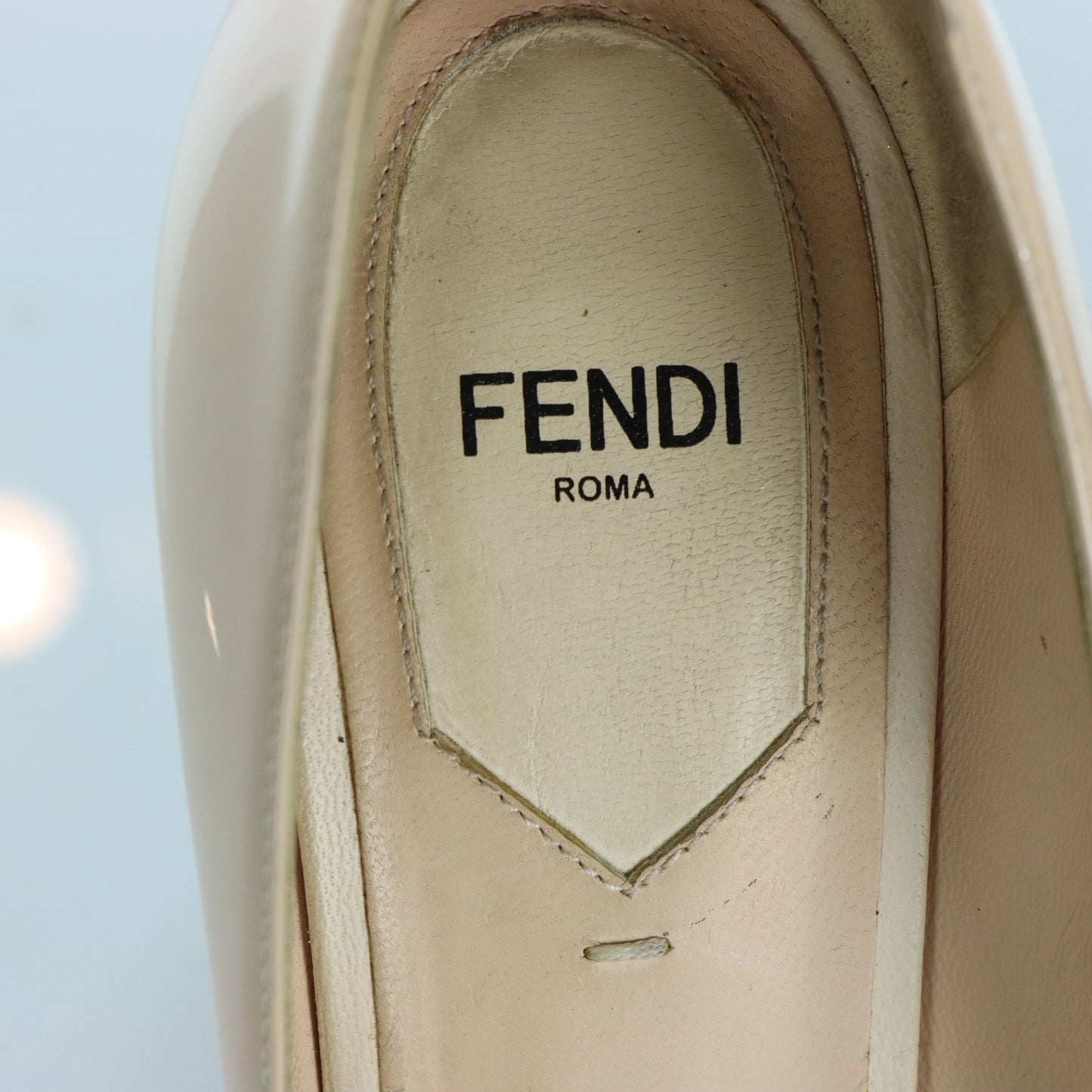 FENDI 'Eloise' Patent Pale Pink Italy Made Round Toe Pump Heels (39)