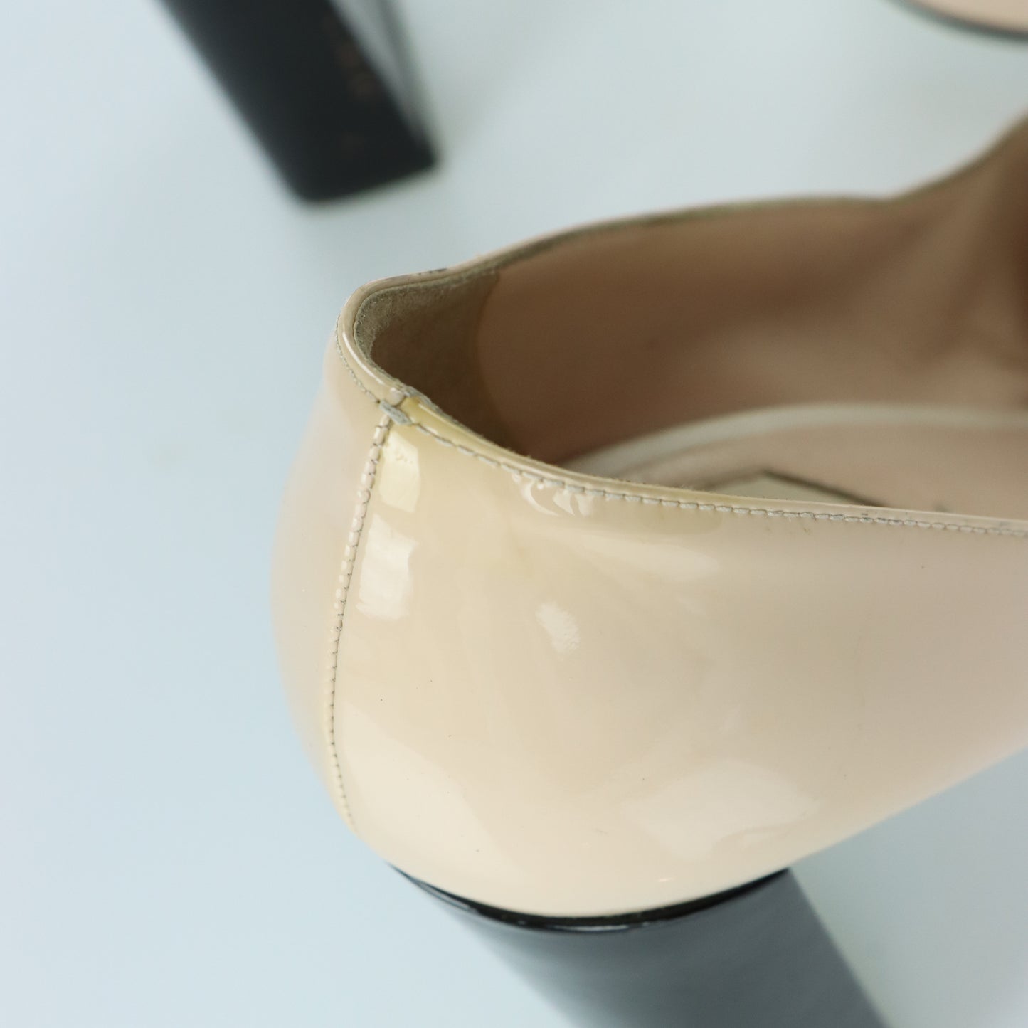 FENDI 'Eloise' Patent Pale Pink Italy Made Round Toe Pump Heels (39)