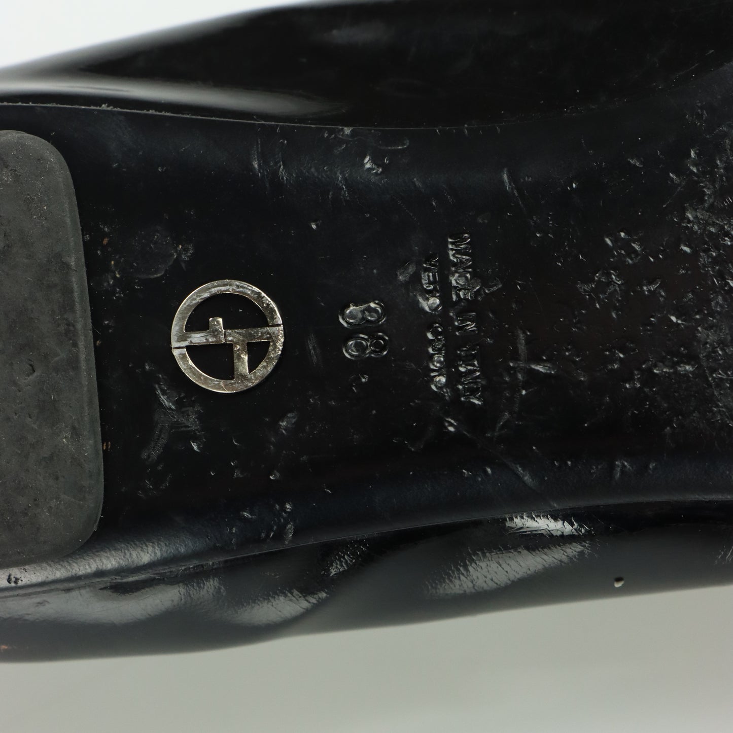 GIORGIO ARMARNI Patent Embellished Italy Made Black Flats (38)