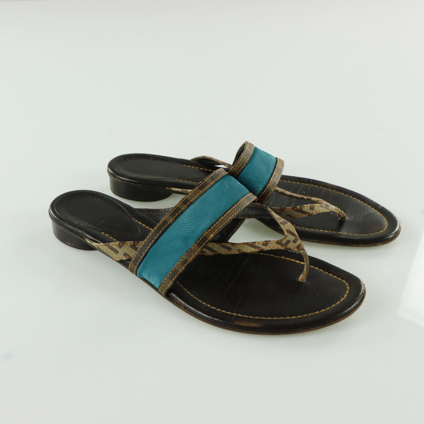 FENDI Italian Made Turquoise & Brown Flat Leather Sandals (39.5)