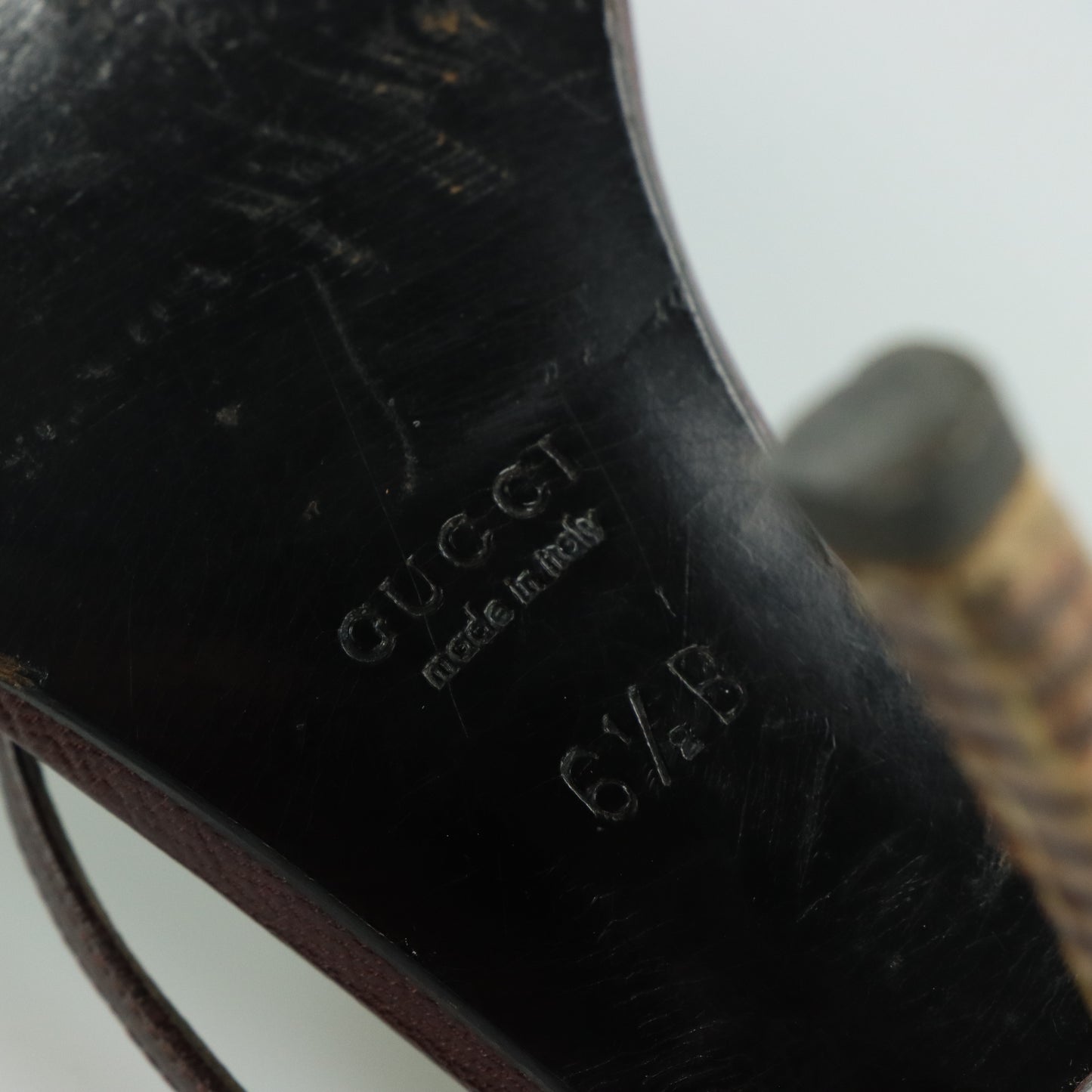 GUCCI Italian Made Strappy Brown Striped Sandal Heels (6.5)