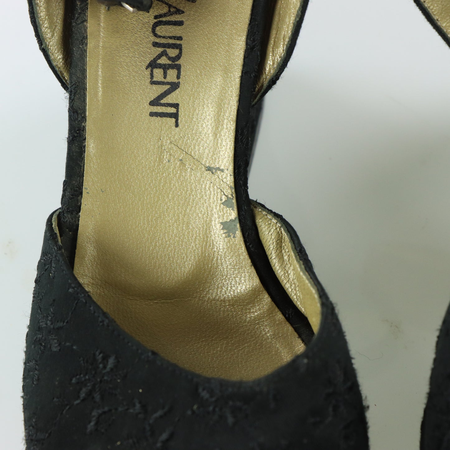 YVES SAINT LAURENT YSL Embroidered Open Toe Strappy Black Wedges Heels (6.5)
