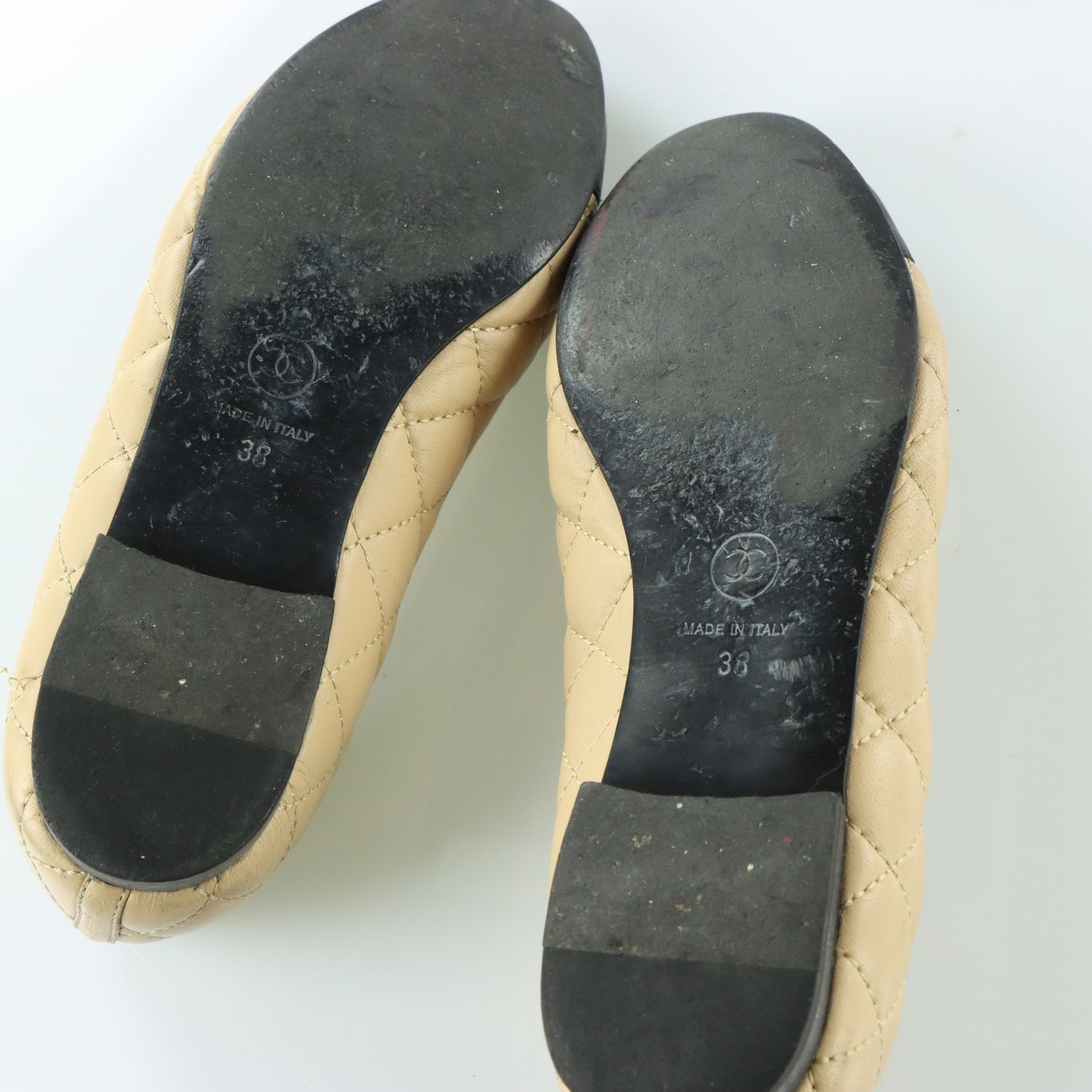 CHANEL 'ITALY Made' Quilted Tan Embroidered Black Cap Bow Ballet Flats (38)