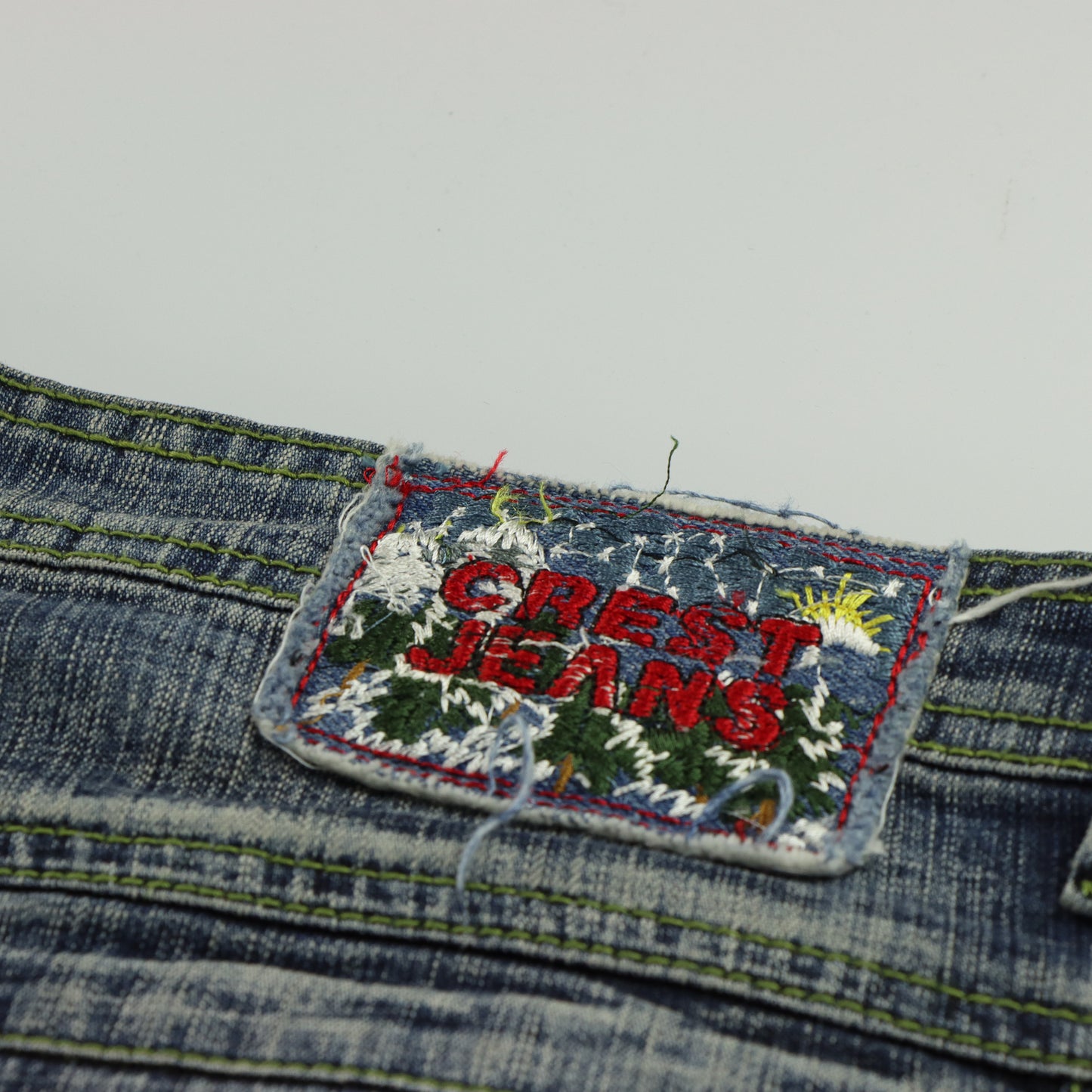 CREST JEANS Embroidered Bird Green Stitch Blue Faded Jeans (Unisex XXXL)