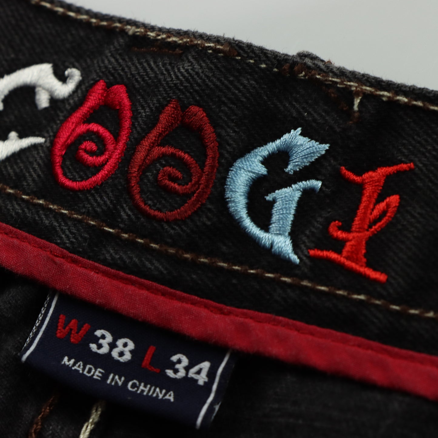 COOGI Y2K Embroidered Pocket Black & Red Denim Jeans (38x34)