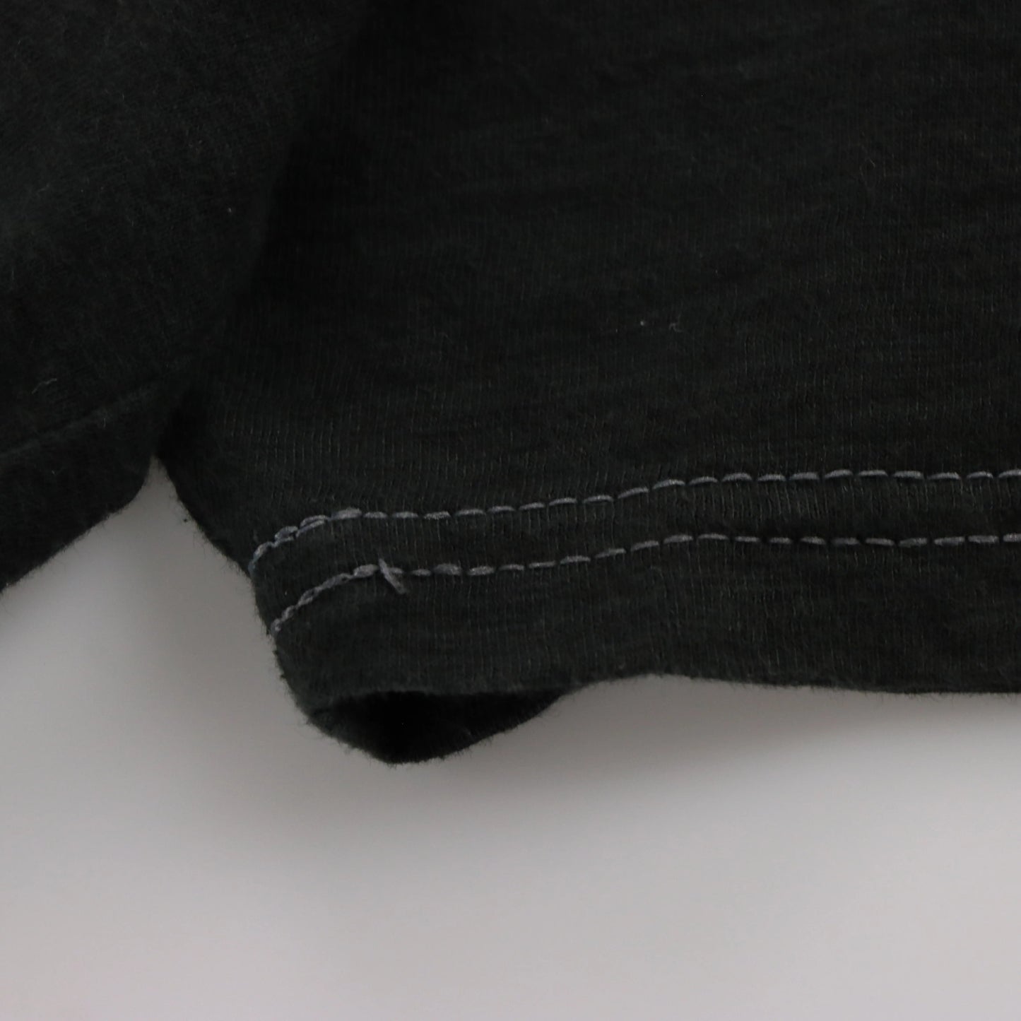 Vintage DKNY JEANS Y2K Dragon Contrast Stitch Grunge Black T-Shirt (XL) Vintage Sole Melbourne