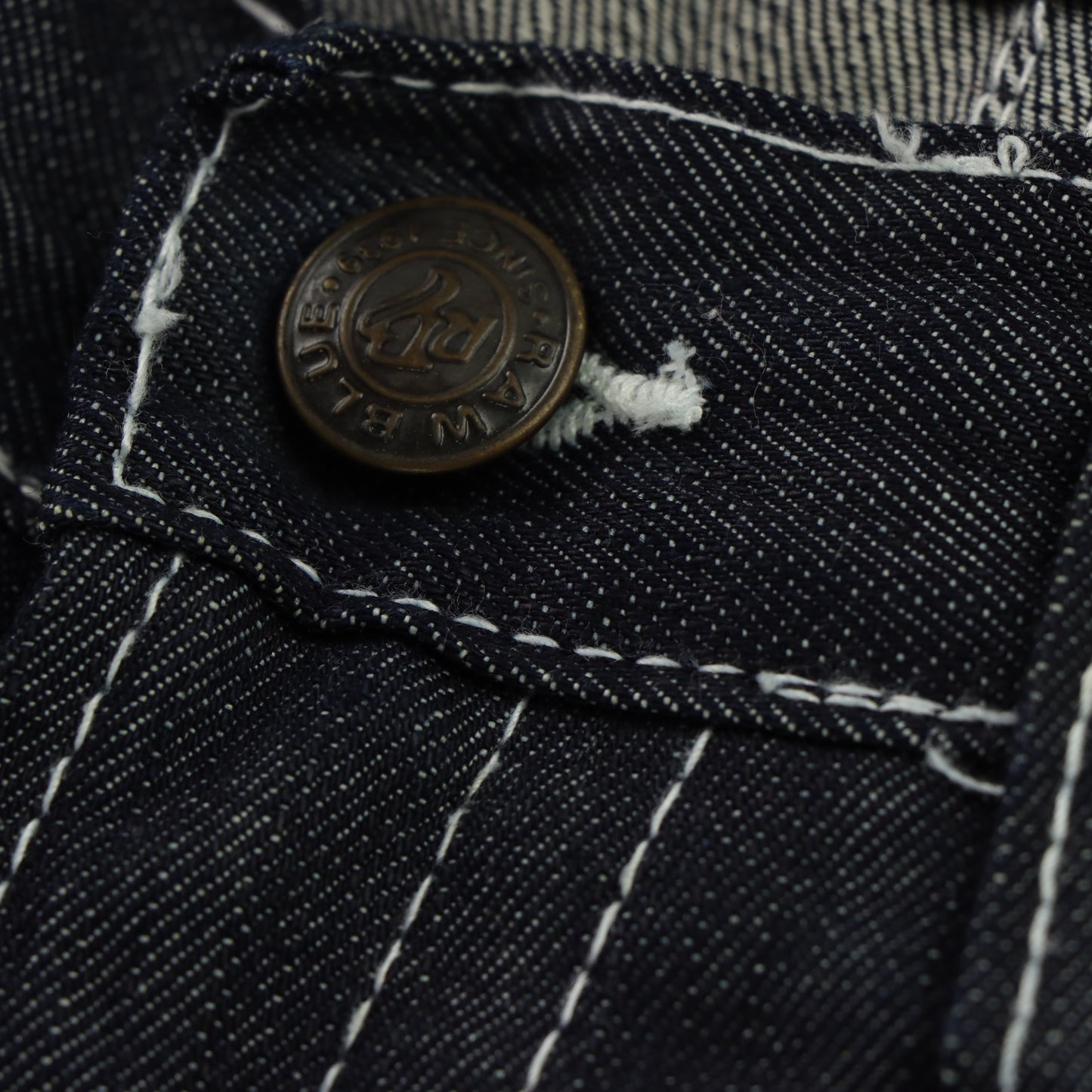 RAW BLUE Y2K Embroidered Sneaker Lace Dark Wash Jeans (34x32)