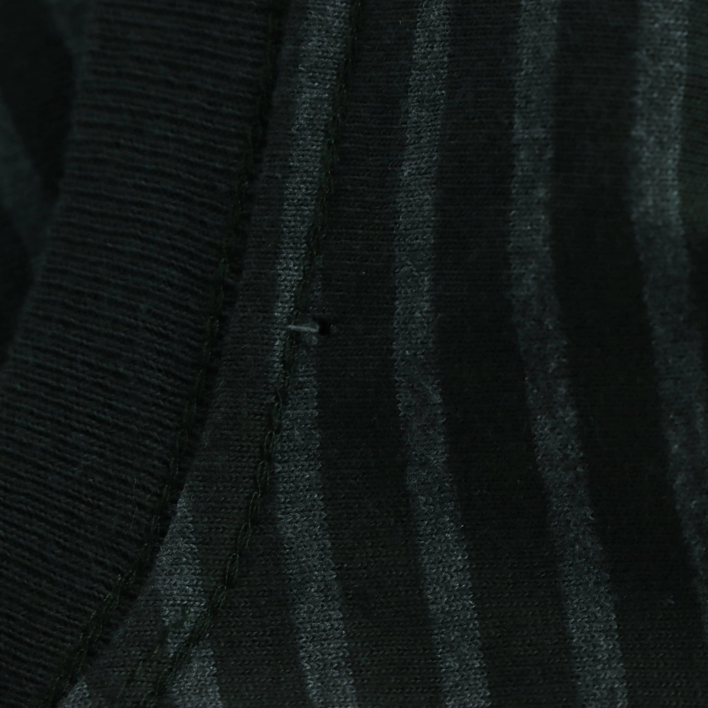 CARHARTT 'Original Fit' Black & Grey Striped Pocket Tee (L-XL) Vintage Sole Melbourne