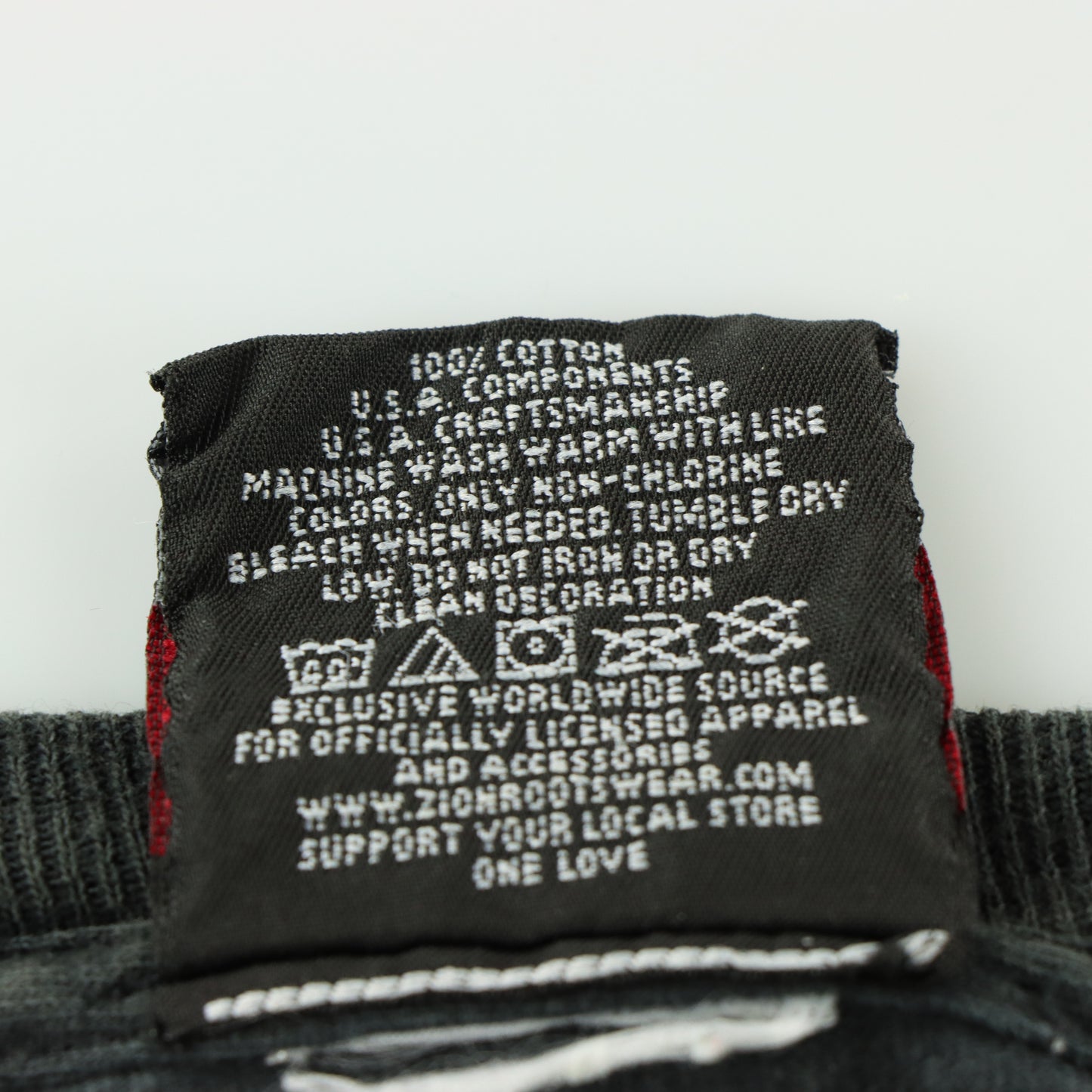Bob Marley ZION ROOTSWEAR 'Redemption Song' Quote Tee (L)