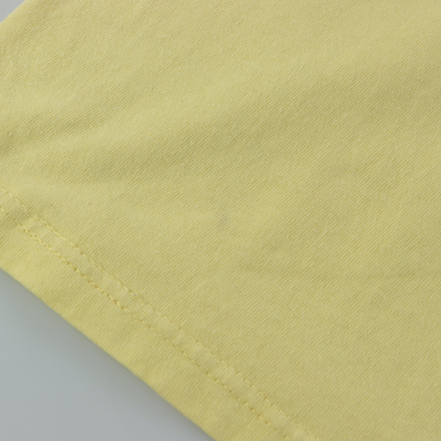 Taylor Swift 'Fearless' Tour Light Yellow ANVIL T-Shirt (M)