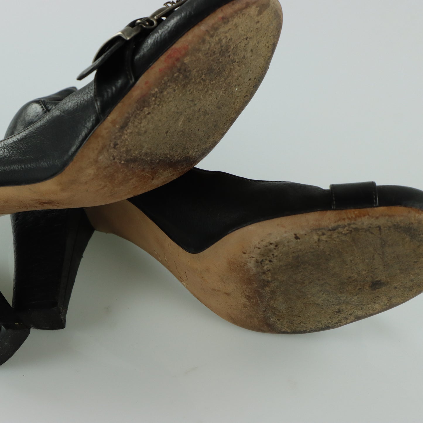 CHRISTIAN DIOR Buckle Scrunch Pump Italy Made Heels (39)