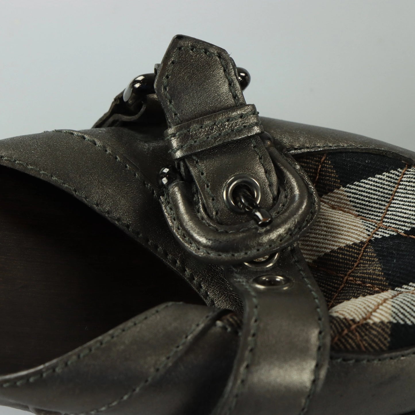 BURBERRY Metallic Buckle Plaid Italy Made Wooden Clog Heels (38) Vintage Sole Melbourne