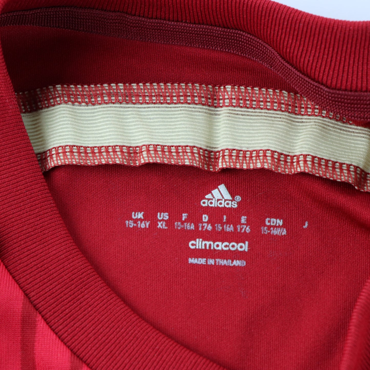 ADIDAS World Cup 2010 Champions Spain Player Soccer Football Jersey (XS)