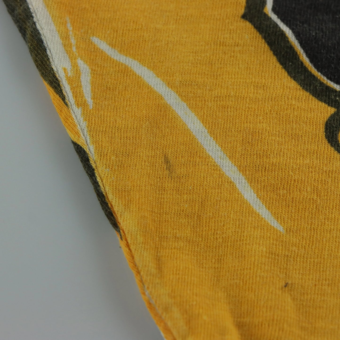 Pittsburgh Penguins 1992 NHL Magic Johnson T’s Single Stitch All Over Vintage T-Shirt (L-XL) Vintage Sole Melbourne