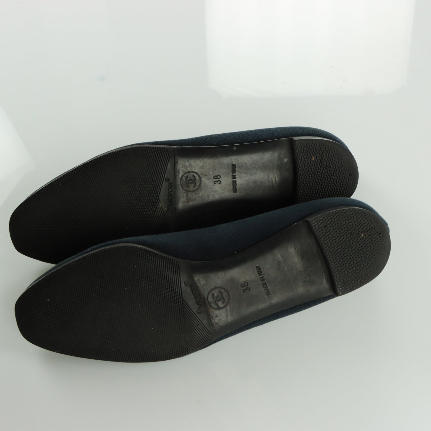 CHANEL 'Camellia' Navy Flower Canvas Ballet Flats (38)