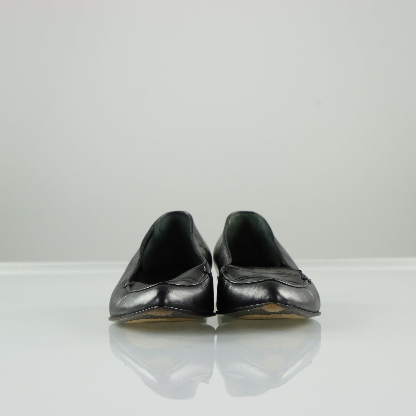 GIORGIO ARMANI Pointed Toe Black Loafers (39)