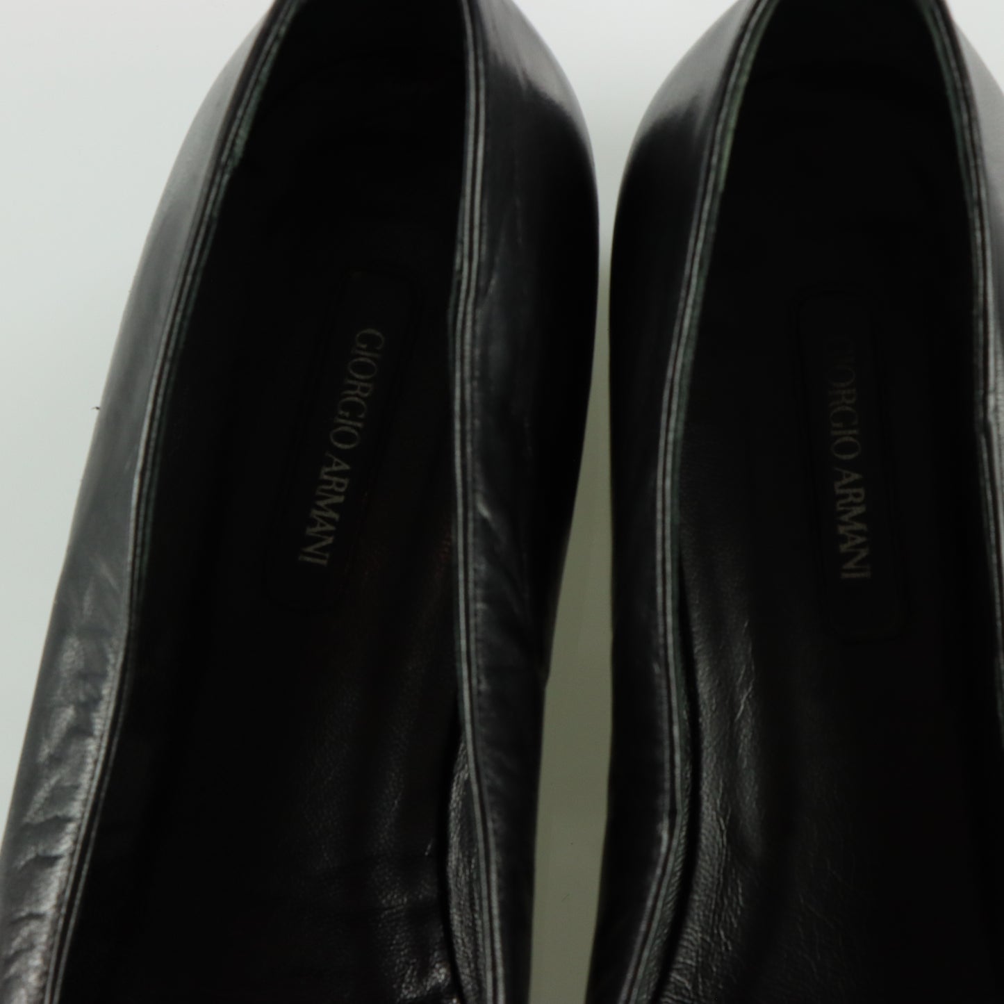 GIORGIO ARMANI Pointed Toe Black Loafers (39)