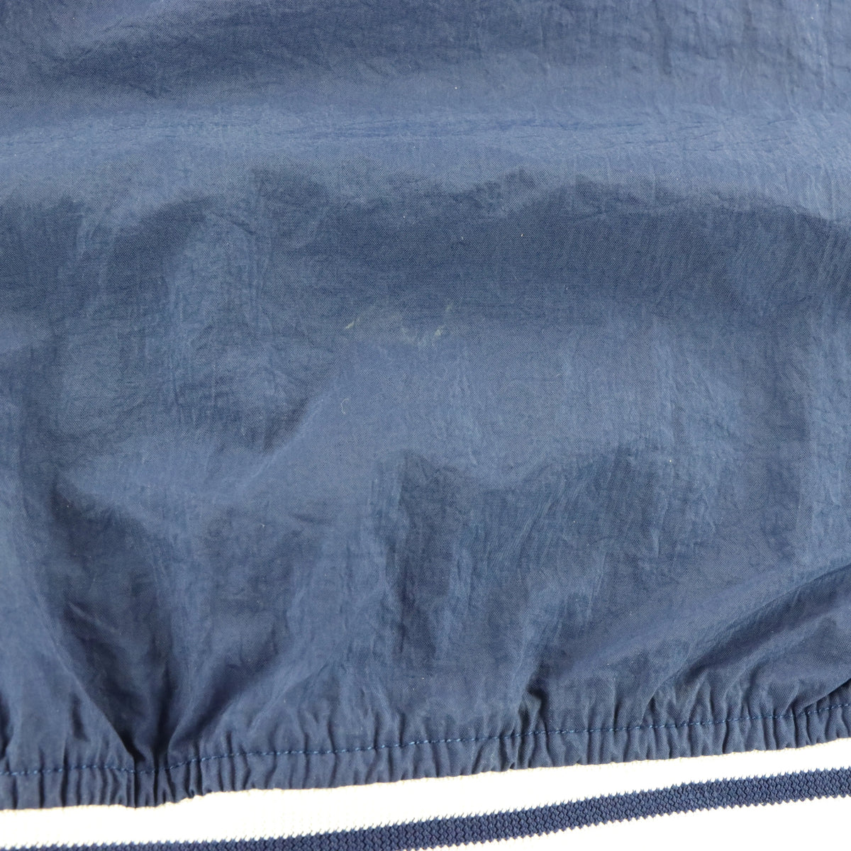 Vintage NIKE Navy & White Embroidered Swoosh Logo Front Pocket V-Neck Windbreaker Pop Over (XXL) Vintage Sole Melbourne
