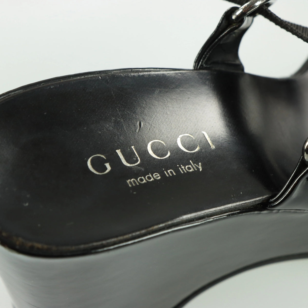 GUCCI Patent Leather Italian Made Black Adjustable Nylon Strap Wedges (8) Vintage Sole Melbourne